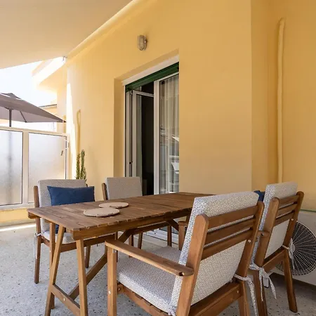 Athan's Penthouse Near Acropolis Apartment